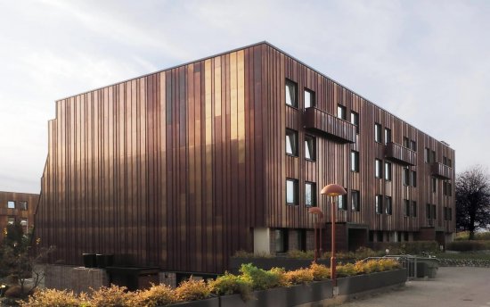 Ruukki dodala špeciálne medené lamely pre nové fasády bytového komplexu Ulven Terrasse v nórskom Osle.