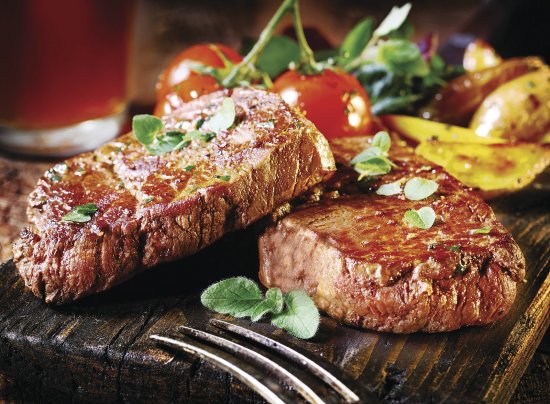 Hovädzí grilovaný steak je ťažko stráviteľný (autor: stockcreations, Shutterstock)