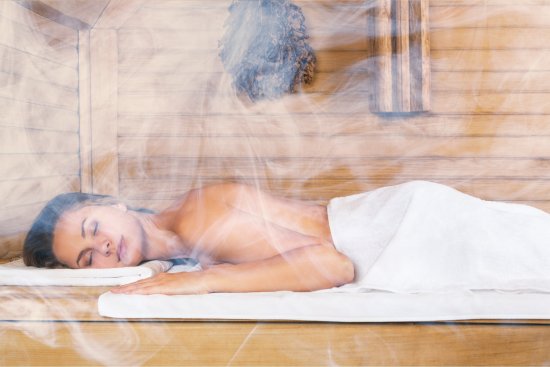 Vlhkosť vzduchu v parnej saune dosahuje 80 – 100 %. Foto: billion photos, shutterstock