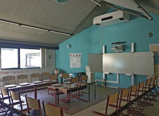 Hlavne v školách, kde je bežne v jednej miestnosti kumulovaných aj 30 osôb naraz, je pravidelné vetranie nevyhnutnosťou. Vetracie jednotky Whisper Air pritom zabezpečia riadený prísun čerstvého vzduchu bez strát tepla