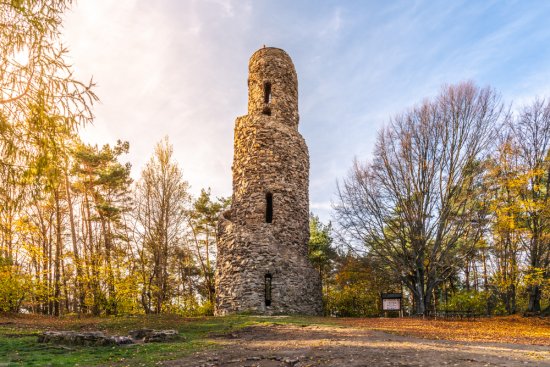 Unikátny tvar dvadsaťpäťmetrovej veže Krásenskej rozhľadne môže pripomínať  babylonský zikkurat. Foto: pyty, shutterstock