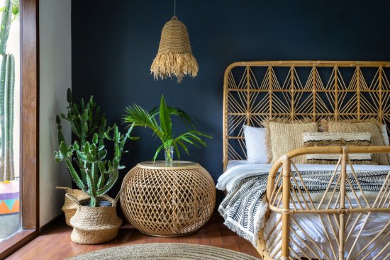Bambusový nábytok predstavuje ekologickú alternatívu a zároveň v interiéri pôsobí ľahko a vzdušne.