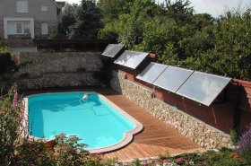 Slnečné kolektory sa pri bazénoch oplatia