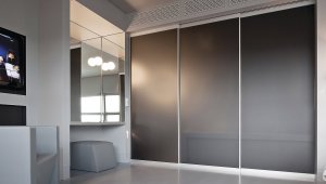 Sklo v interiéri: reflexia na prianie