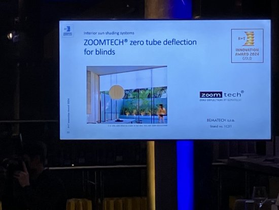 Inovatívne riešenie ZOOMTECH® posúva hranice pre vnútorné aj vonkajšie tienenie. Technológia vznikla v Českej republike a už teraz premieňa odvetvie tieniacej techniky. Autor fotografie: Mgr. Helena Hejhálková