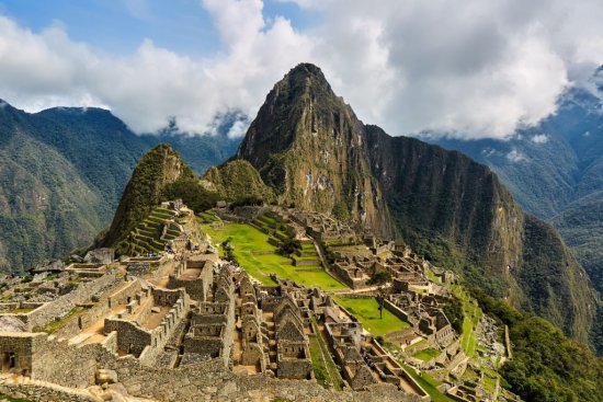 Machu Picchu, spadající pod UNESCO, patří k nejnavštěvovanějším peruánským památkám Jižní Ameriky, kterou denně navštíví přes 4000 návštěvníků. Zdroj: Sharan Prasad Anumolu, Shutterstock