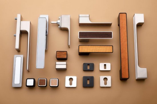M&T, kolekcia Minimal / Maximal, Dverné kľučky DESIGN 2013 Minimal/Maximal | Katalog M&T (kliky-mt.cz)