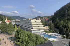 Trenčianske Teplice: kúpeľné mesto s bohatou históriou