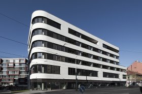 Polyfunkčný dom, ktorý prepája svety