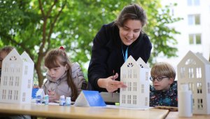 Spoločnosť VELUX sa zapojila do prelomovej udalosti pre detské domovy na Ukrajine