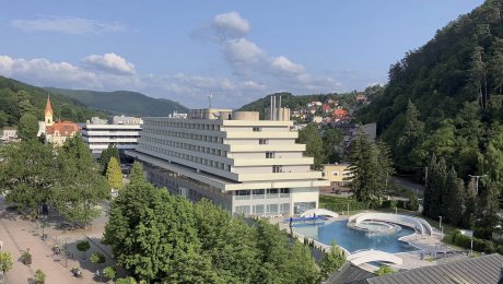 Trenčianske Teplice: kúpeľné mesto s bohatou históriou