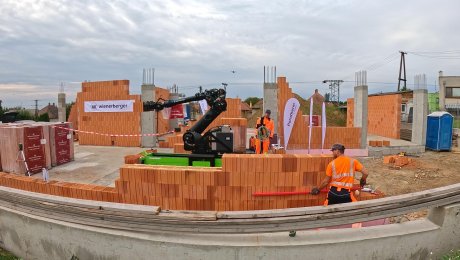 Murovací robot WLTR stavia svoj prvý dom na Slovensku