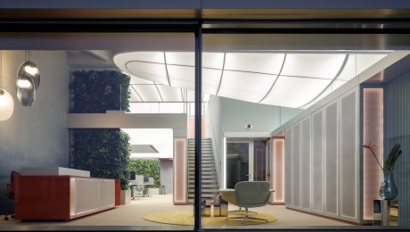 Projekt Blueriot. Vášeň pre letectvo a potápanie prenesená do dizajnu moderných kancelárií