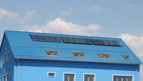 Recyklácia termických kolektorov v porovnaní s fotovoltickými panelmi