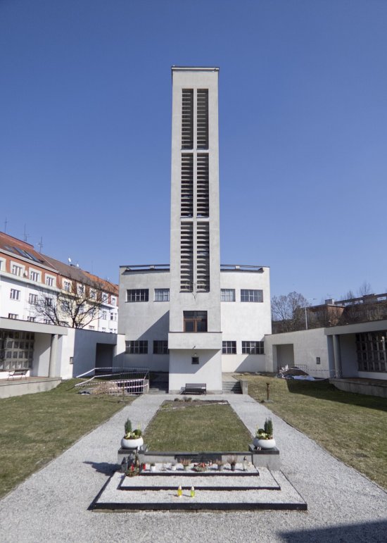 Obr.: Zbor kňaza Ambroža je kostol cirkvi československej husitskej.  