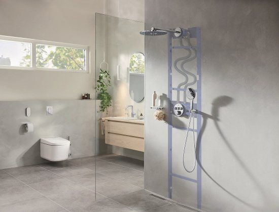 GROHE nezabúda ani na otázku ekologickej prevádzky. Technológia EcoJoy šetrí vodu bez zníženia komfortu pri sprchovaní. 