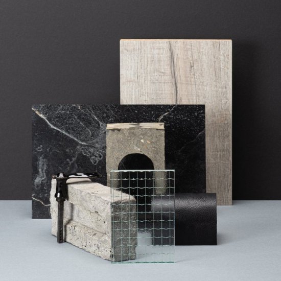 Drôtosklo vynikne hlavne v loftových a minimalistických interiéroch.