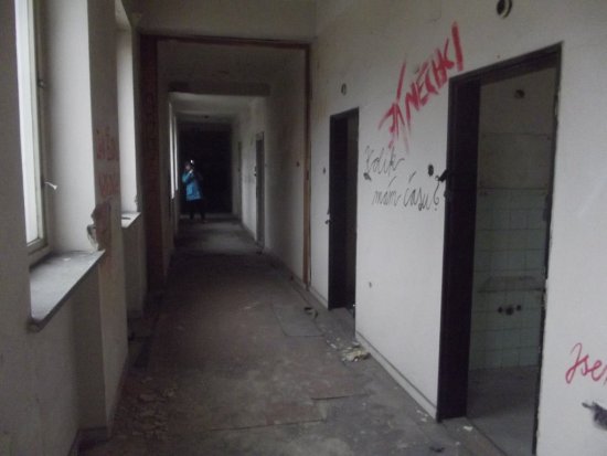 Aktuálny stav interiérov hotela.