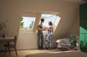 Diaľkové ovládanie strešných okien ako štandard moderného bývania