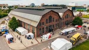 Na koľajniciach drevo, v hale technológie. Ostrava hostila železničný veľtrh