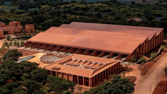 Warehouse and Offices for Clase Azul La Hacienda Jalisco_Atelier Ars @César Béjar