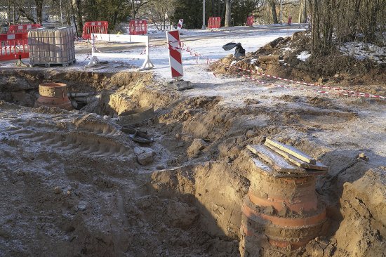 Záujem obcí o modernizáciu kanalizačných sietí, skvalitňovanie technológií na čistenie odpadových vôd či výstavbu prvkov, ktorá dokážu v krajine a hlavne na poľnohospodárskych plochách zadržať vodu, dokladá aj záujem obcí o dotáciu z Ministerstva poľnohospodárstva. 