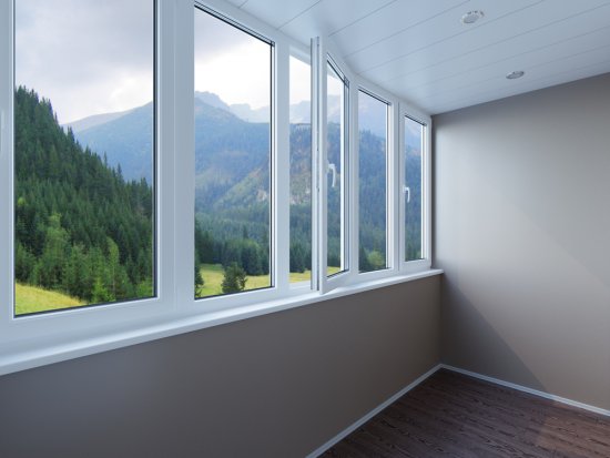 Pokiaľ zladíte vnútorné parapety s oknami, bude celý priestor vyvolávať dojem čistoty a harmónie.