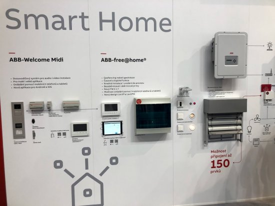 Systémový modul ABB-free@home® umožňuje zapojiť až 150 prvkov inteligentnej elektroinštalácie