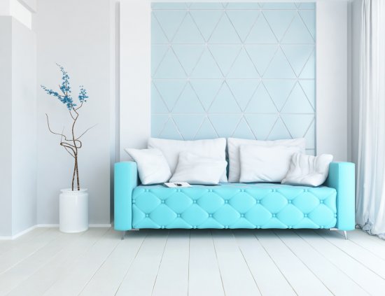 Oceánovo modrá je perfektnou farbou pre vytvorenia pokojného domova. Hodí sa takmer do každej miestnosti. Táto farba je často používaná stredomorskými národmi. Zdroj: PavelShynkarou, Shutterstock