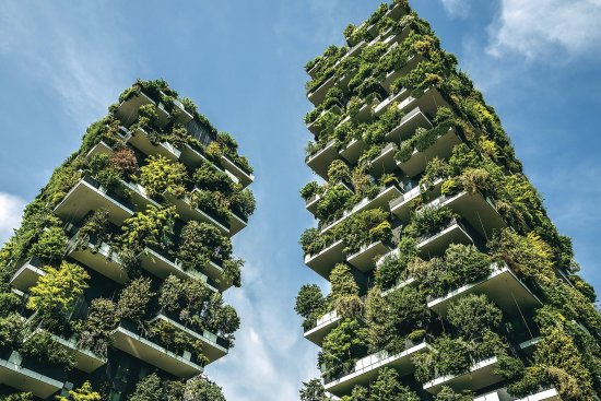 Rezidenčné veže Bosco Verticale postavené v Miláne podľa návrhu architekta Stefana Boeriho sú dôkazom toho, že stavebníctvo prechádza veľkou transformáciou. Foto: Sabino Parente