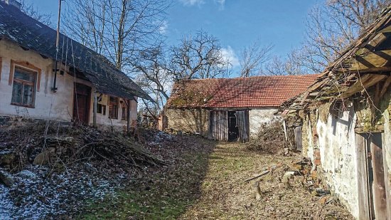 Pôvodný stav statku pred začiatkom búracích prác. Foto: Jan Vítek, archív samoty Hojšín